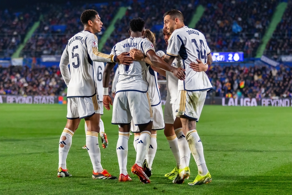 Bernabeu molio Krosa da ostane uz ovacije za pamćenje (VIDEO)