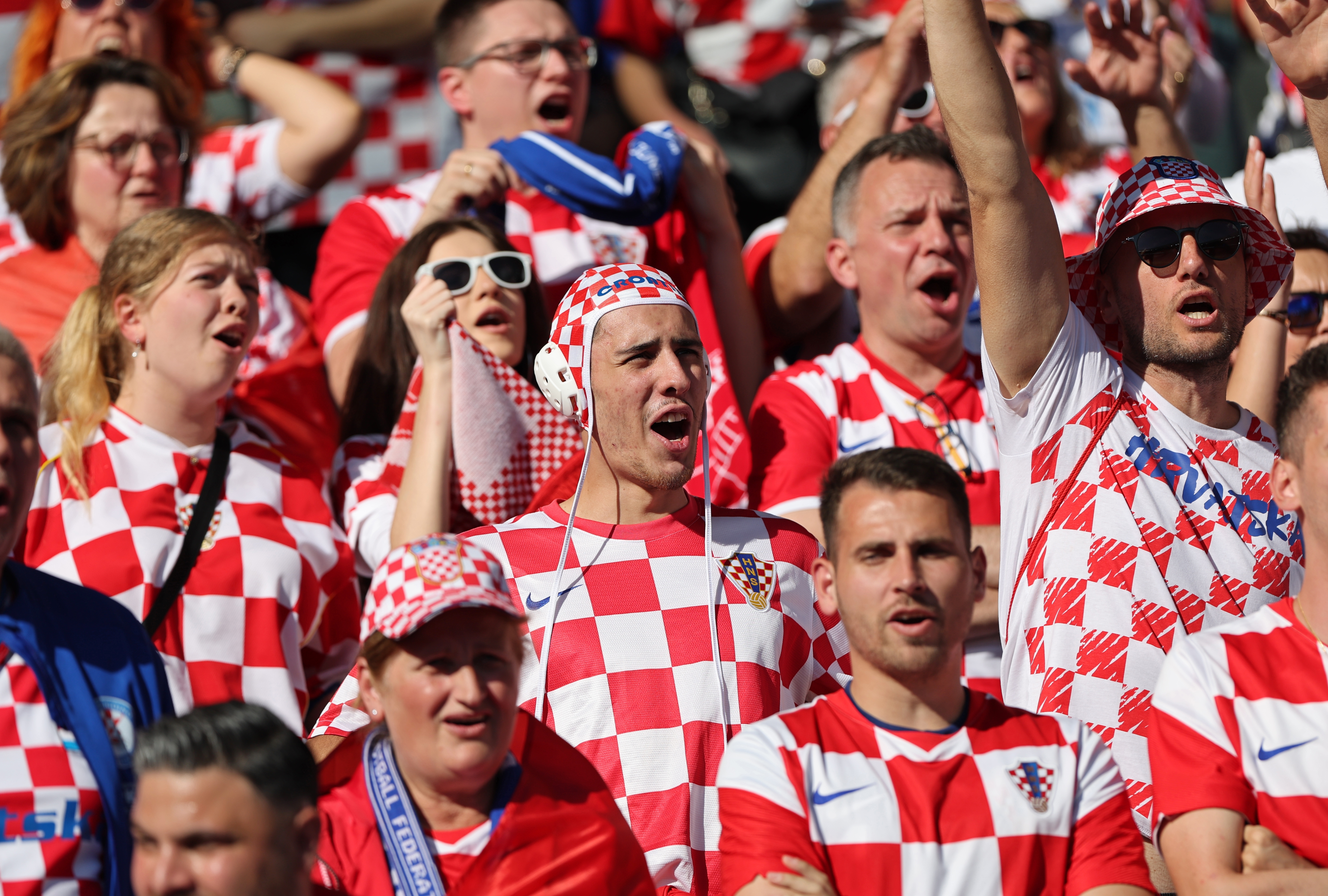 Nemačka je porazila Italiju, Mađarska je u poslednjoj sekundi pobedila Hrvatsku