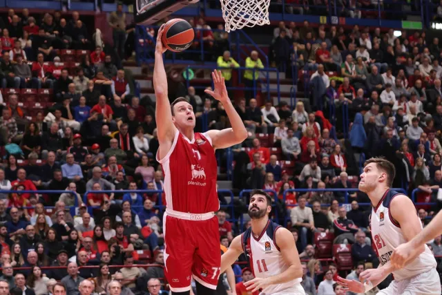 Crvena zvezda cilja Johanesa Vojtmana